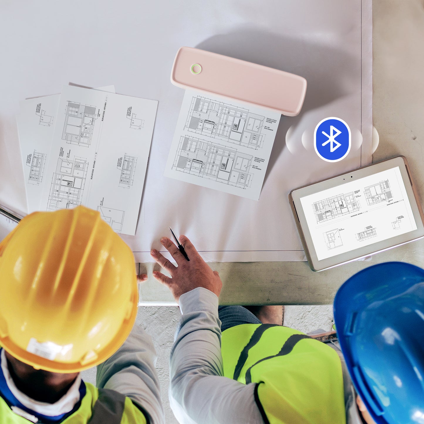 MUNBYN ITP04 inkless portable printer is lightweight and compact, perfect for on-the-go productivity in any setting.